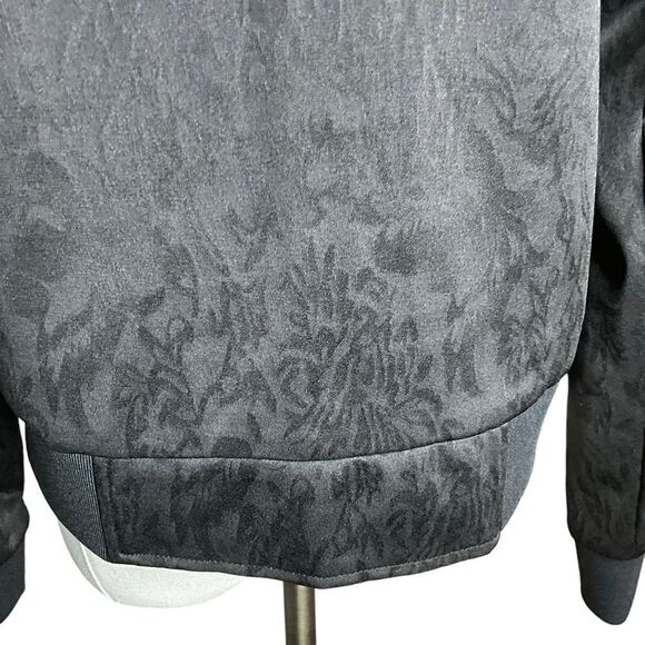 Laundry By Shelli Segal Woman's Short Jacket Size M Black Brocade Zip Front - Picture 9 of 14
